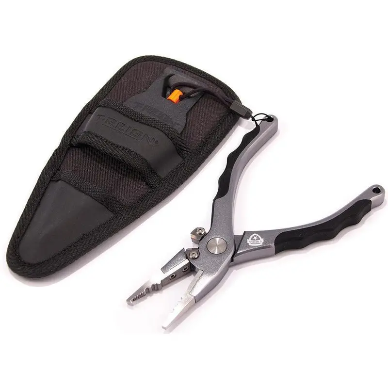 T-Reign Prosheath Fishing Pliers – Ergonomic Design 1